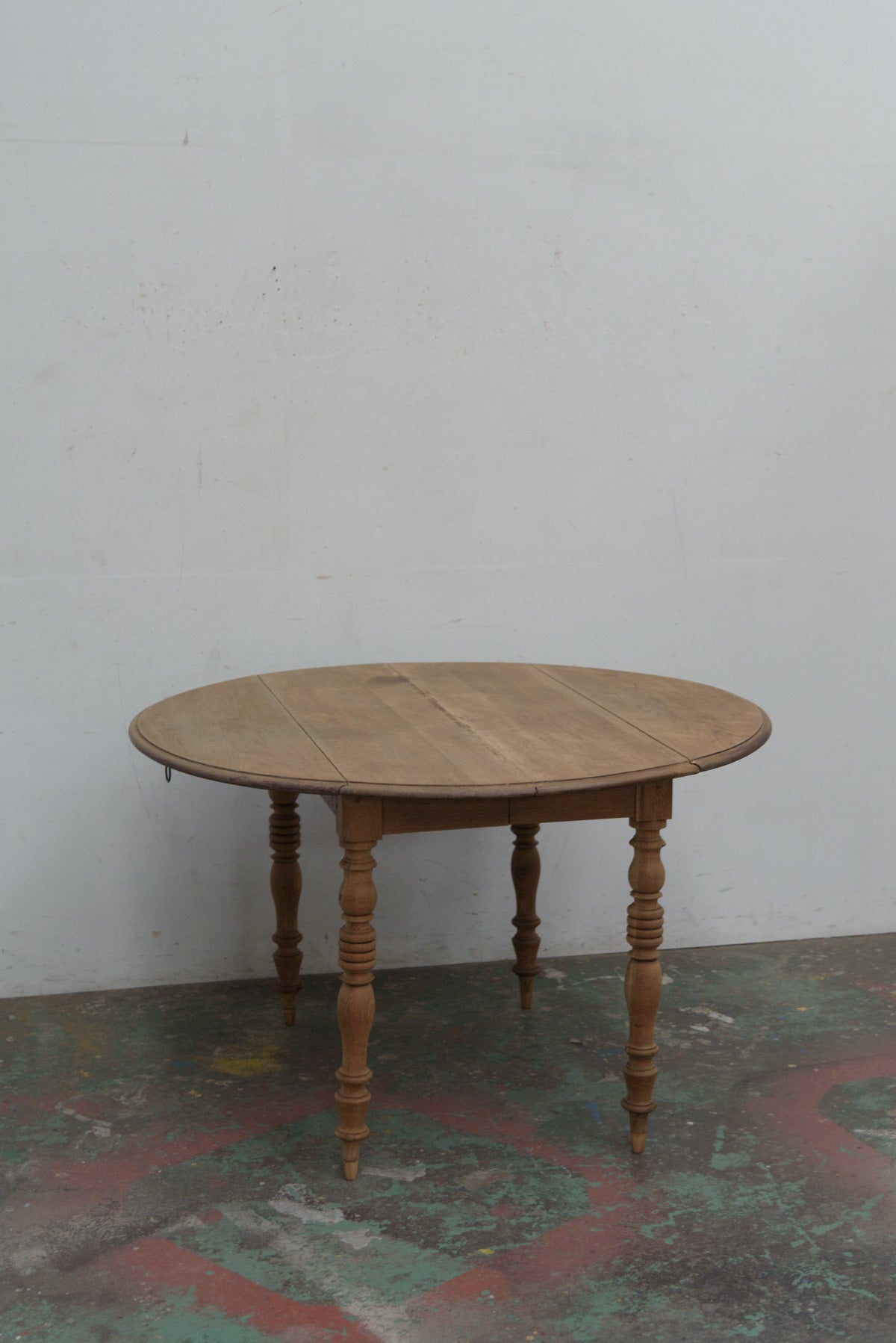 #9929 butterfly table