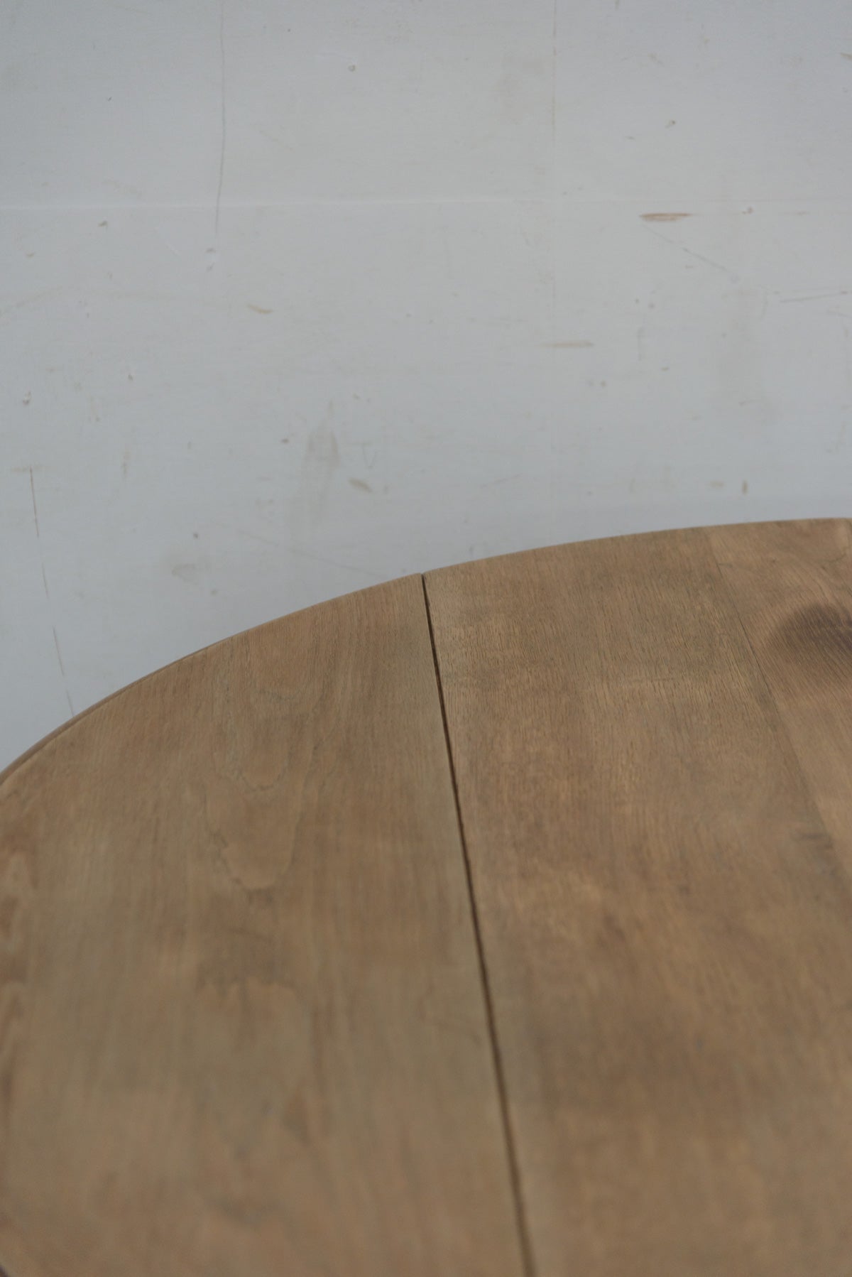 #9929 butterfly table