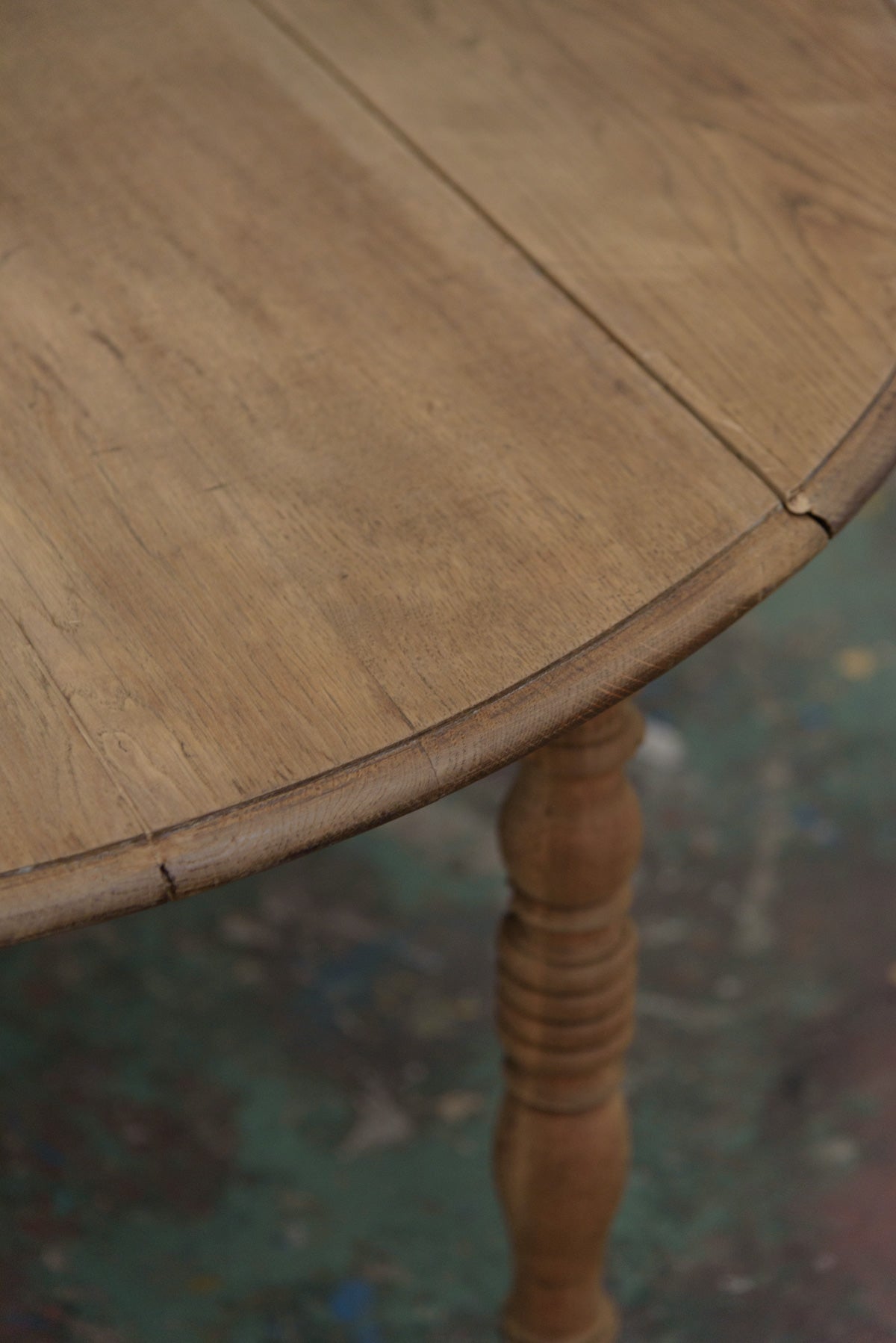 #9929 butterfly table