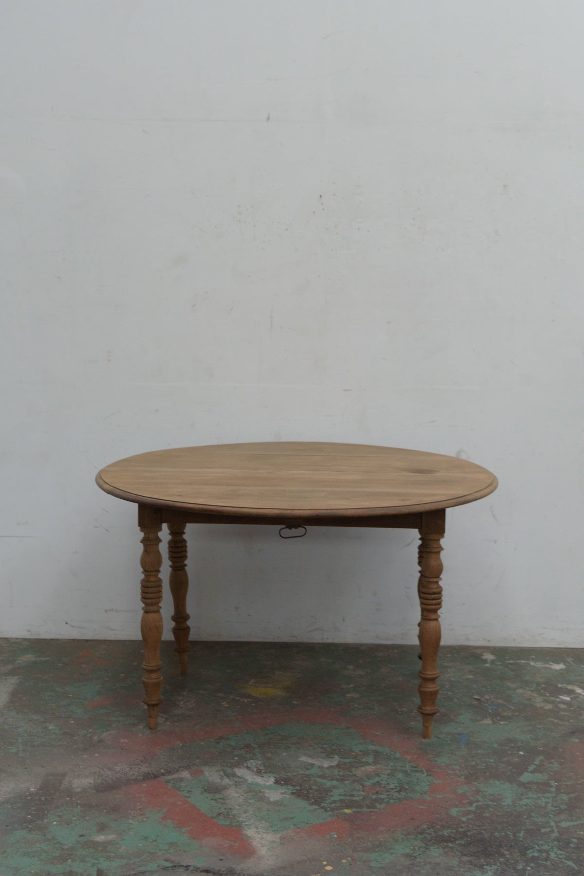 #9929 butterfly table