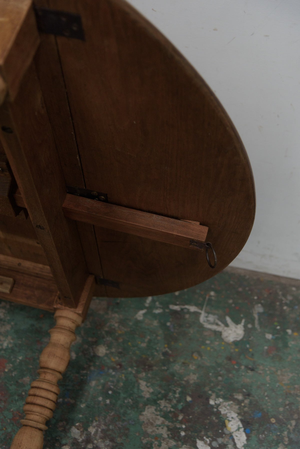 #9929 butterfly table