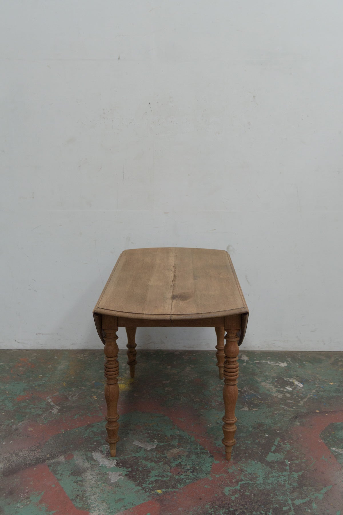 #9929 butterfly table