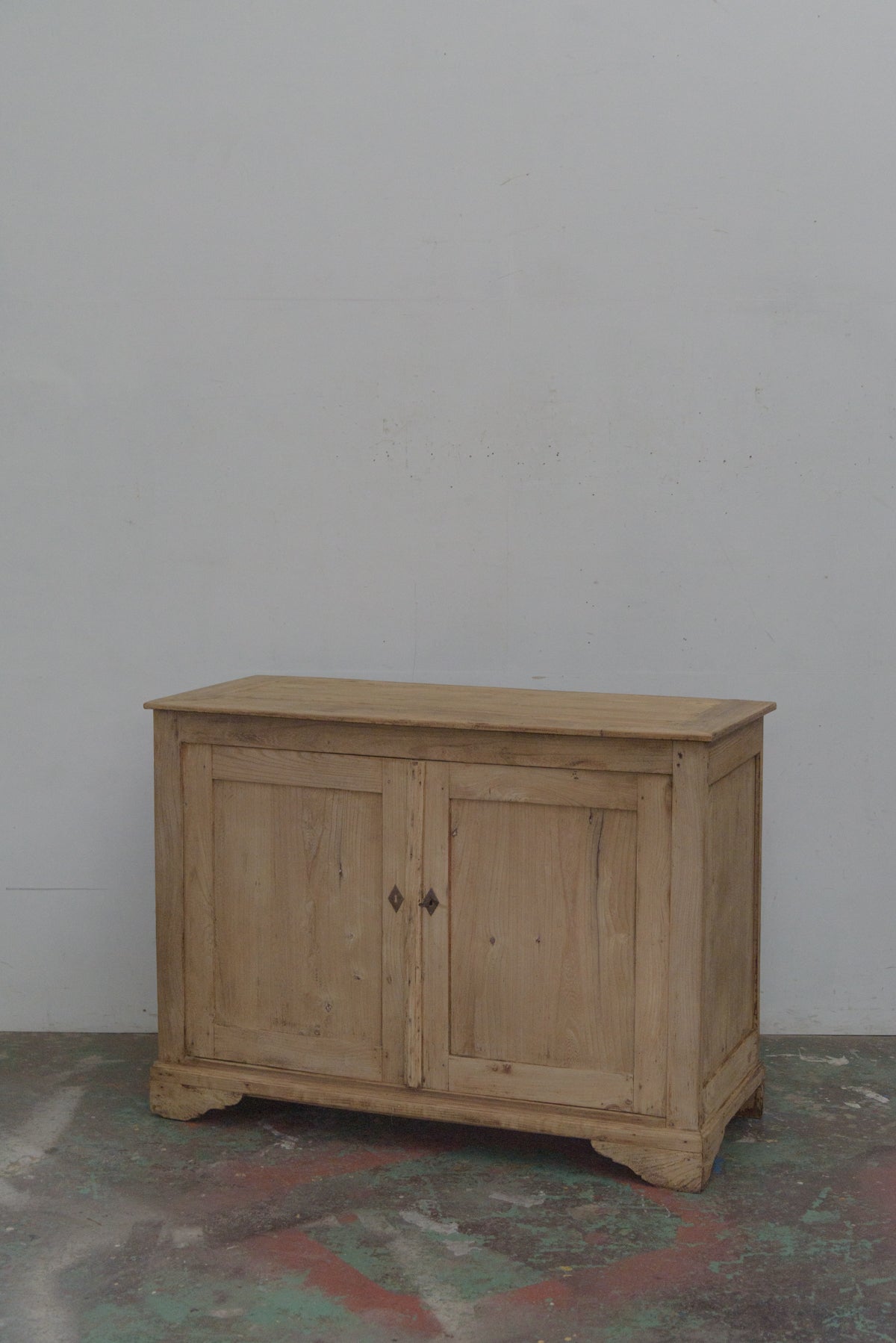 #9228 cabinet