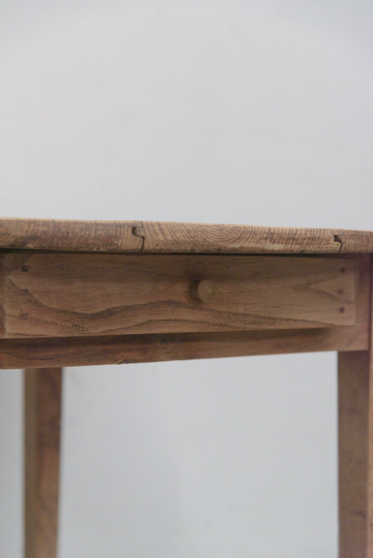 #9229 butterfly table