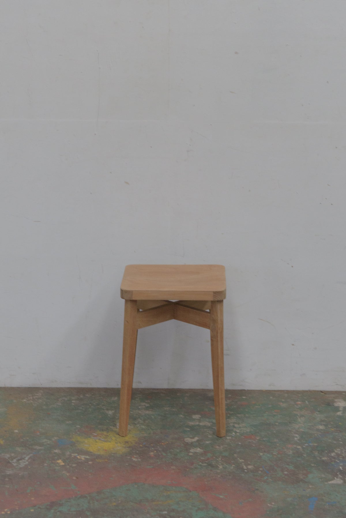 #8860 stool