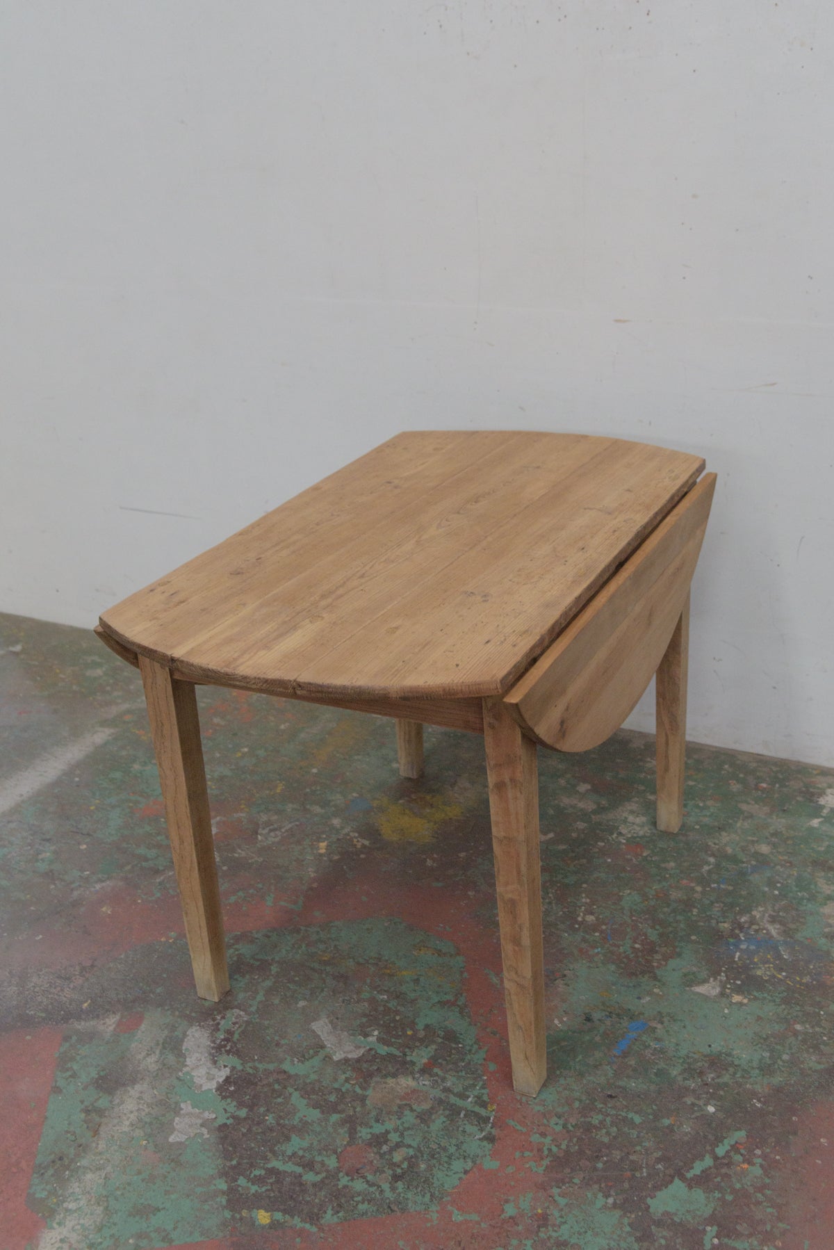 #9229 butterfly table