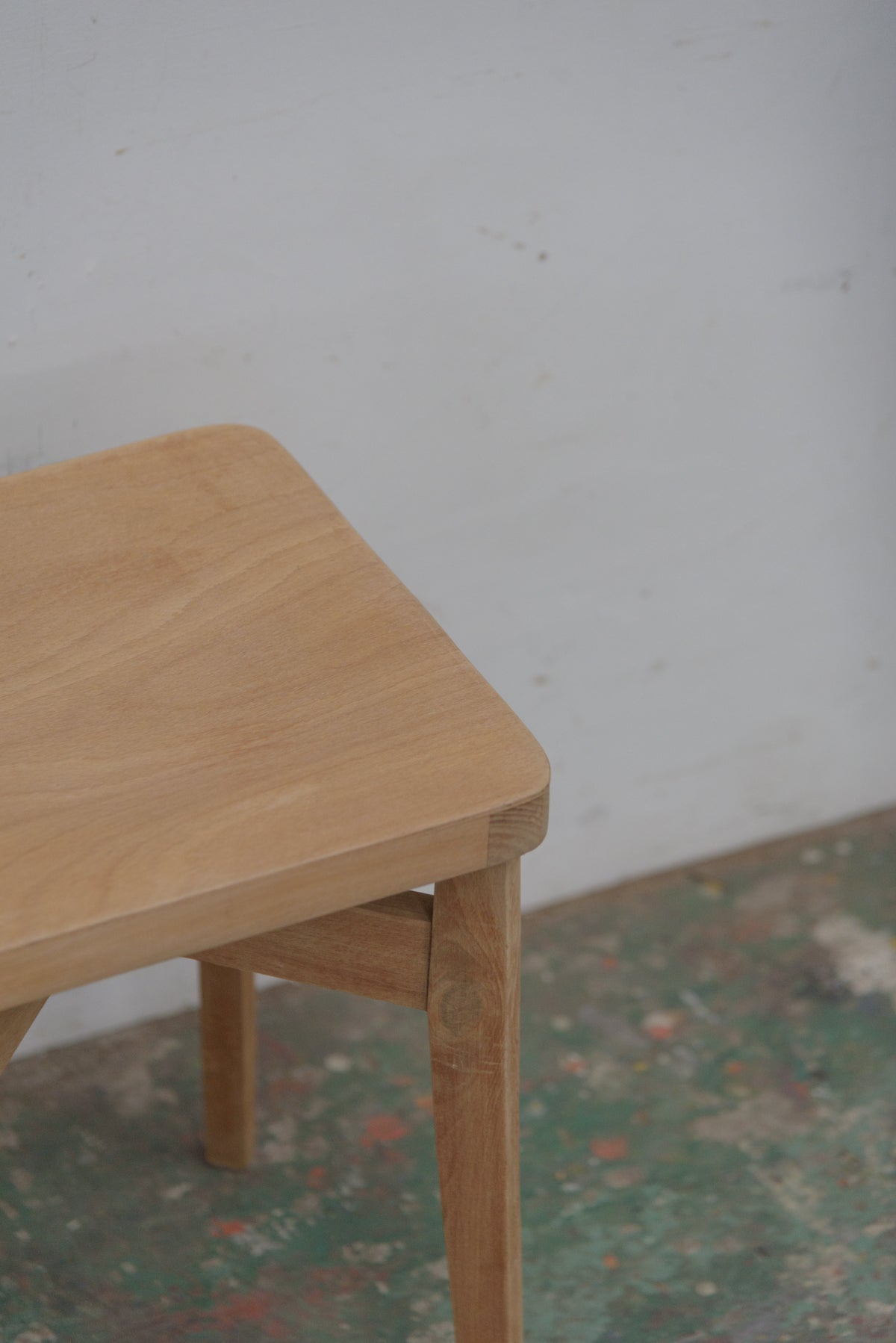 #8860 stool