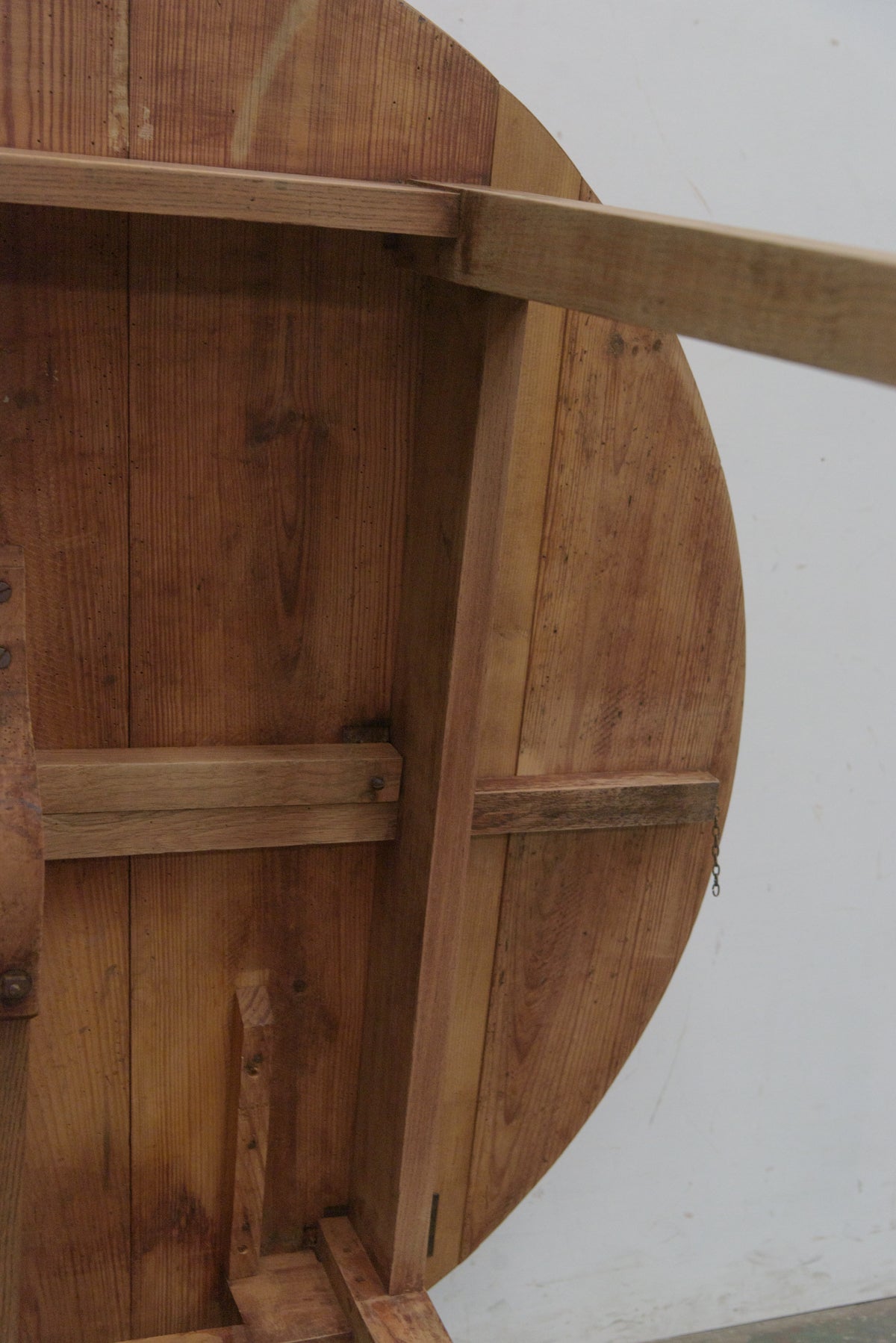 #9229 butterfly table