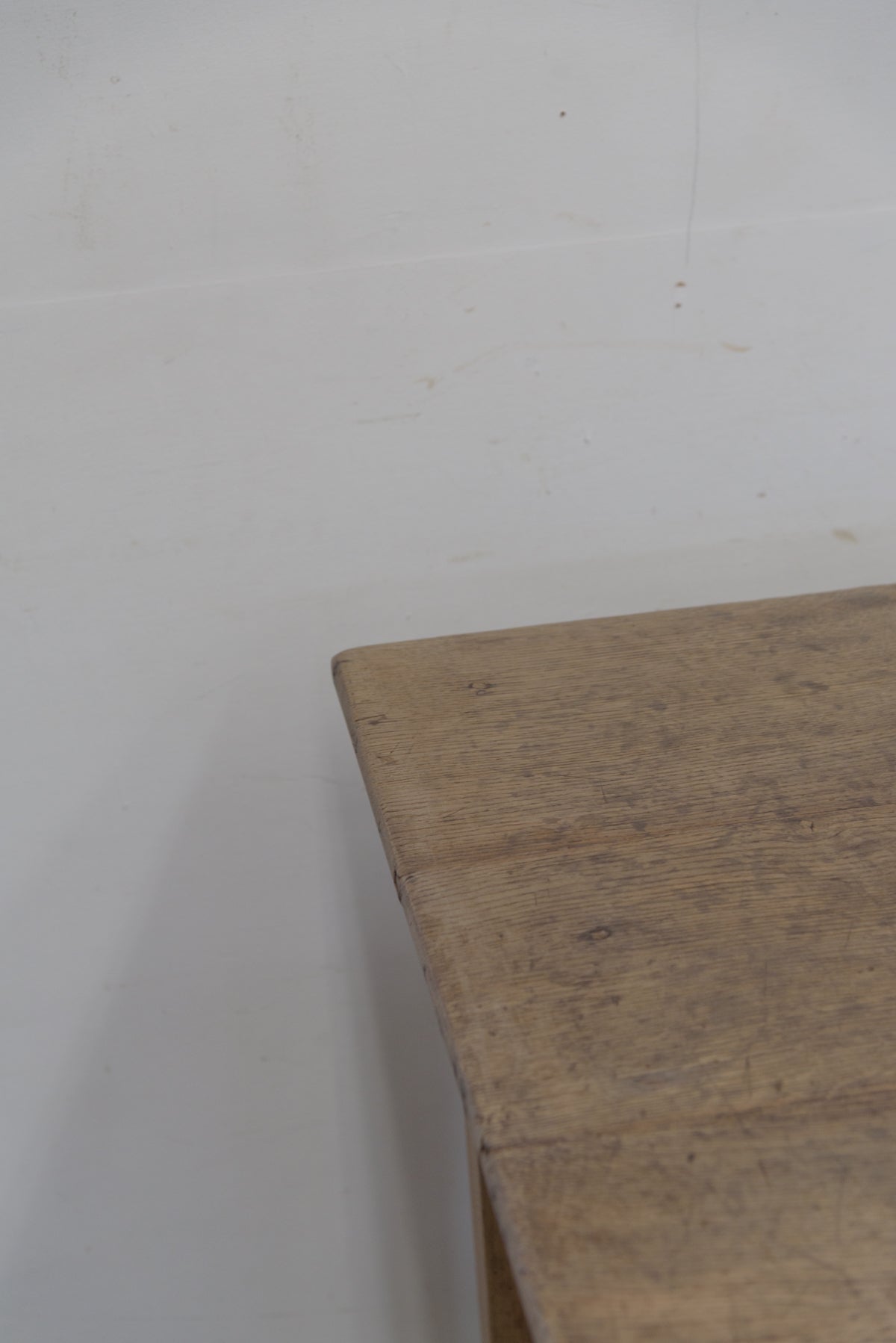 #9230 table