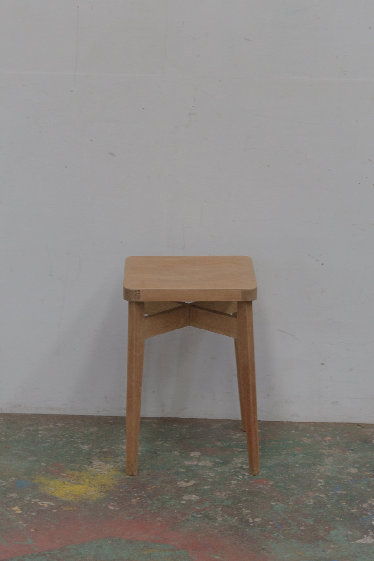 #8860 stool