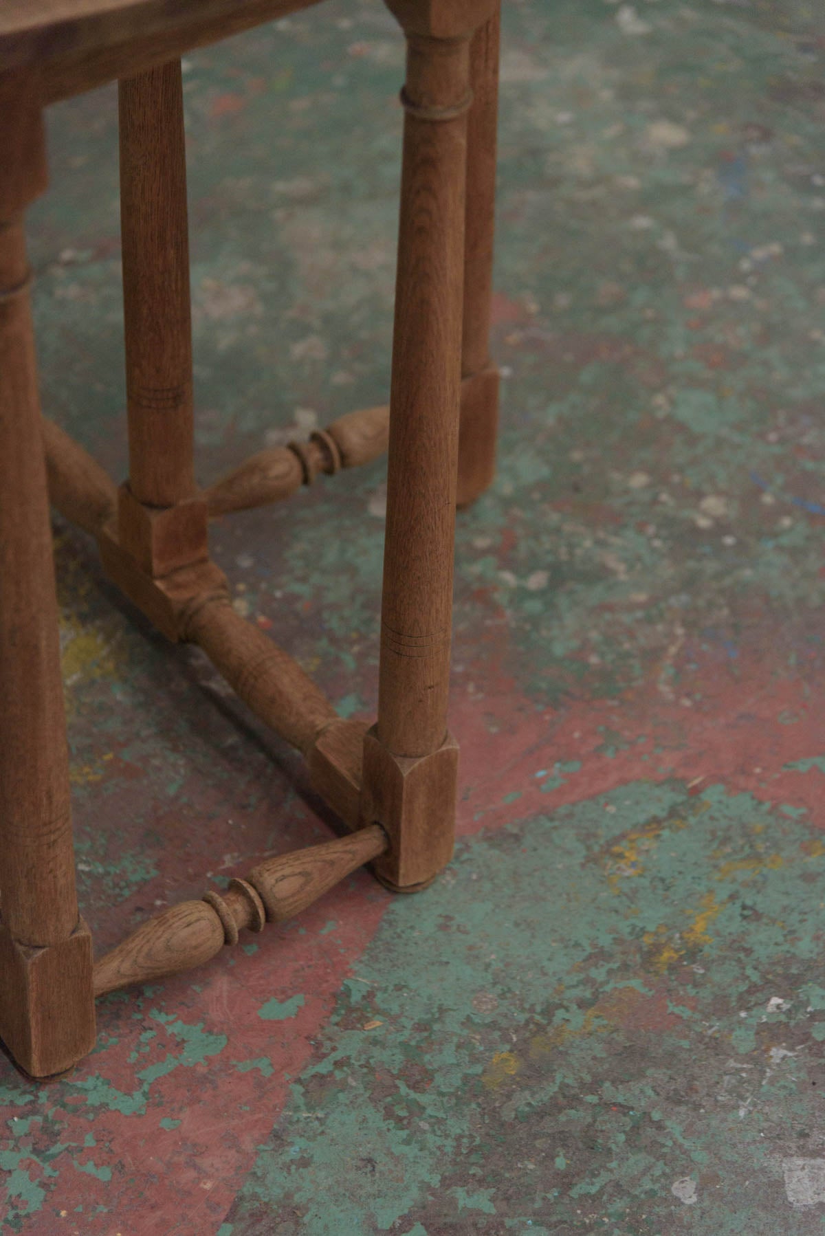 #9575 butterfly table