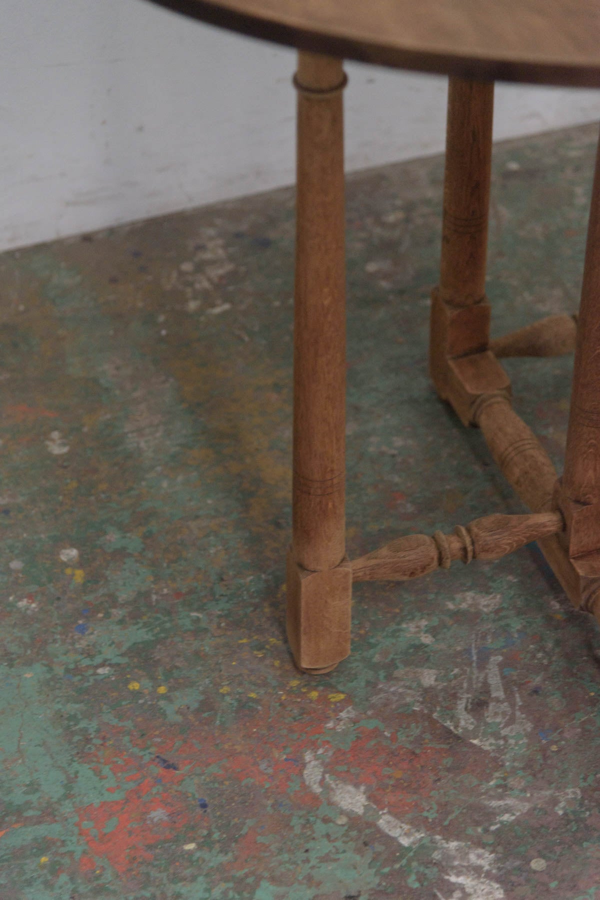 #9575 butterfly table