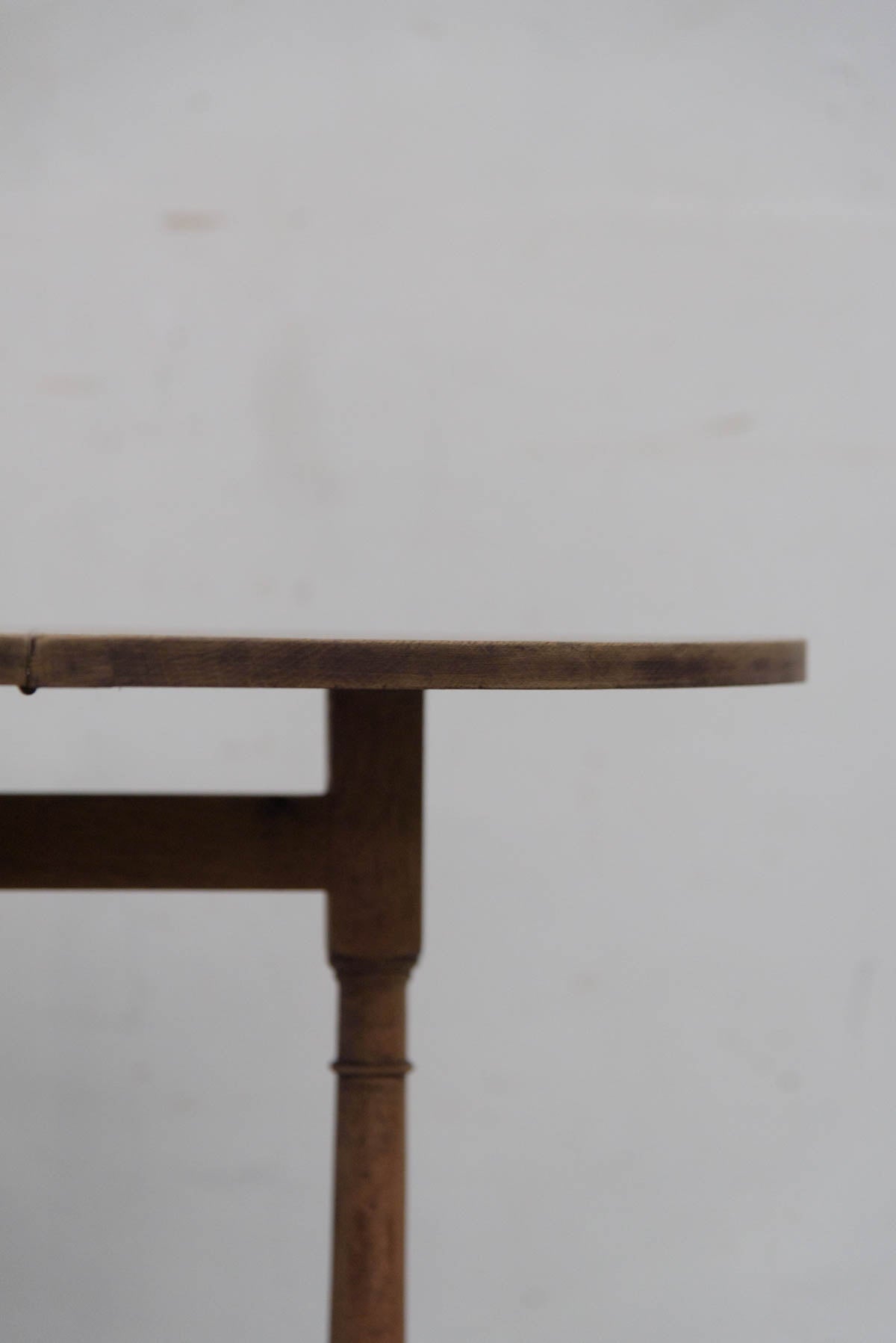 #9575 butterfly table