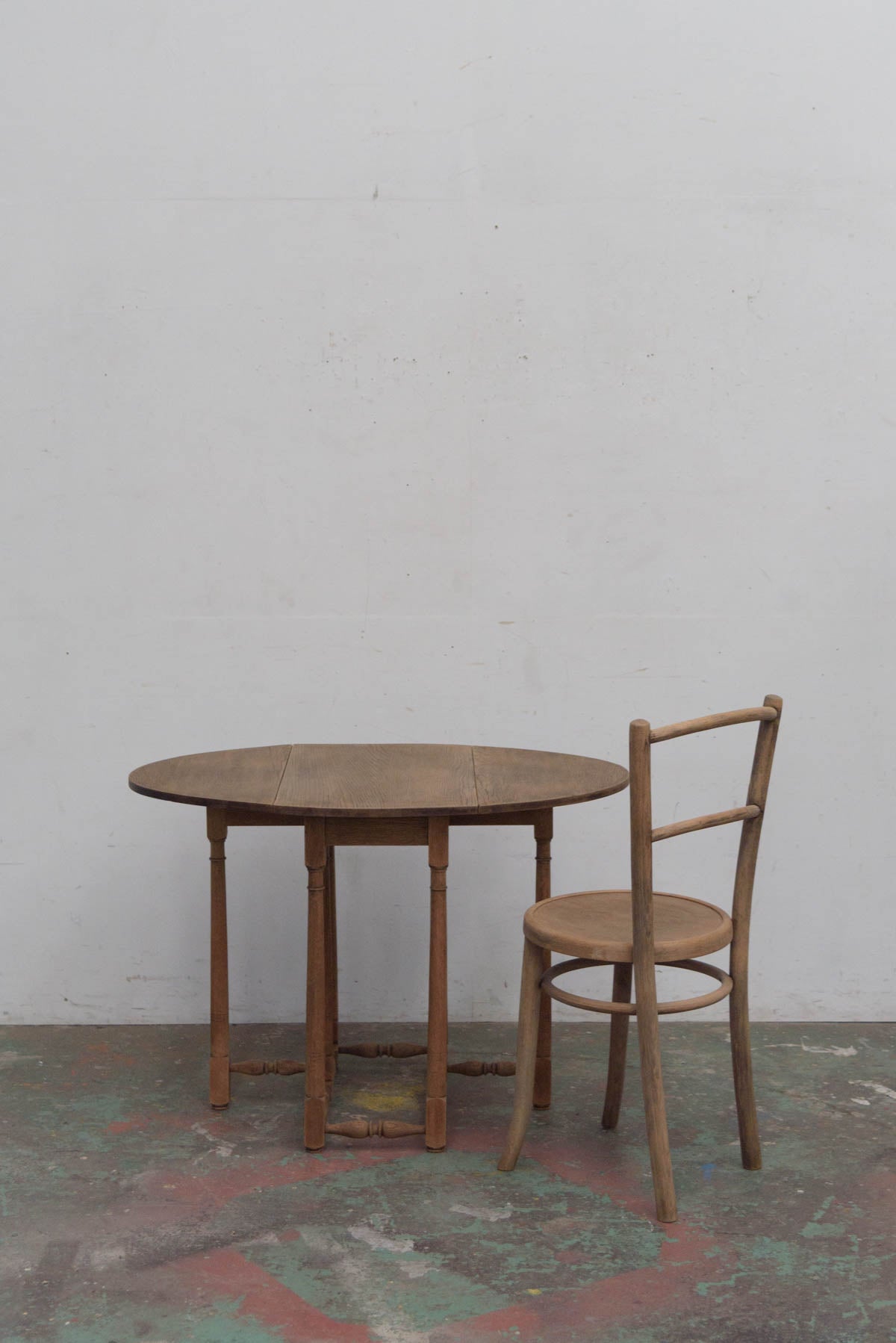 #9575 butterfly table