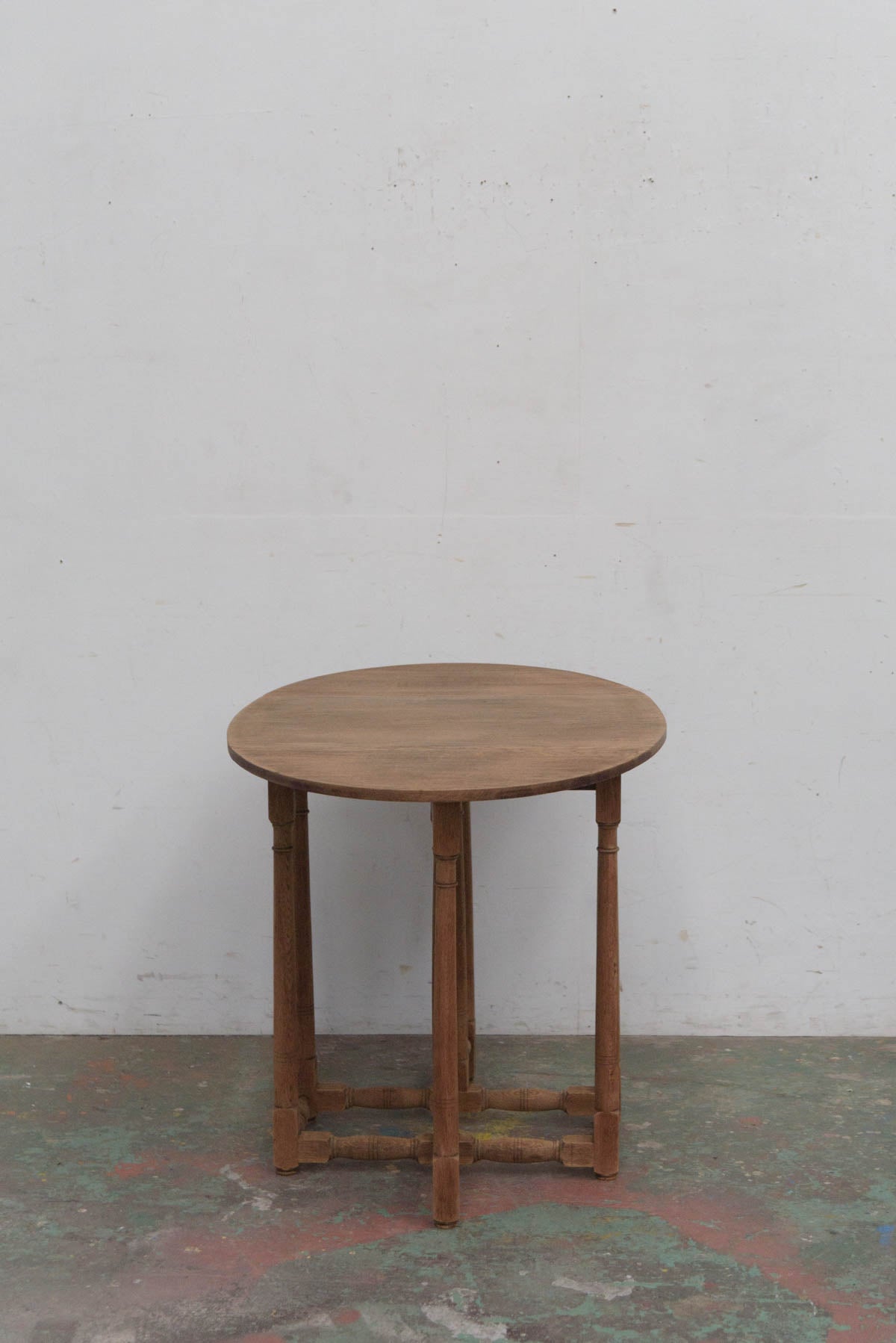 #9575 butterfly table