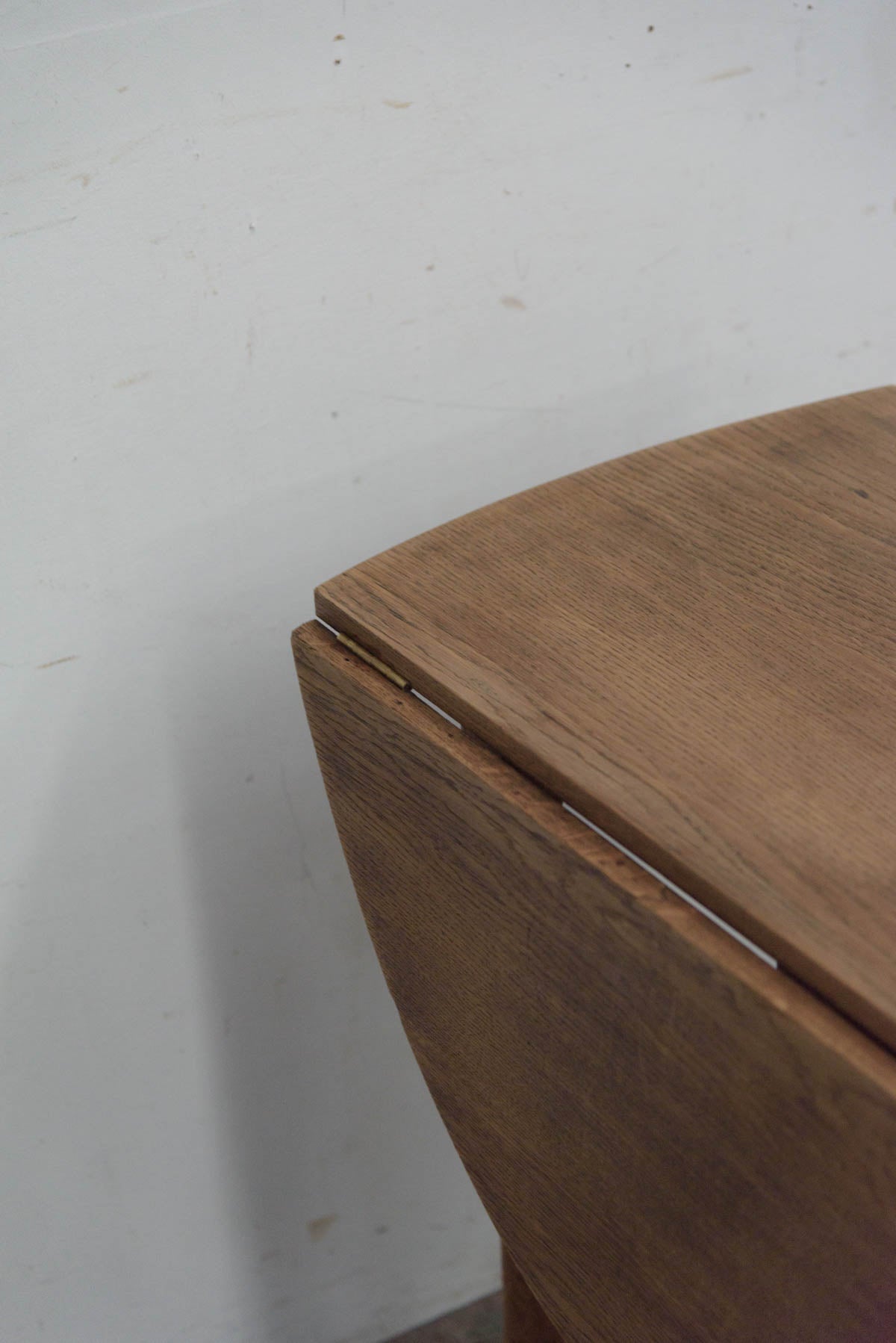 #9575 butterfly table