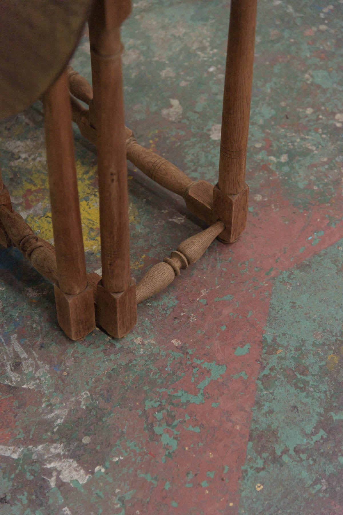 #9575 butterfly table