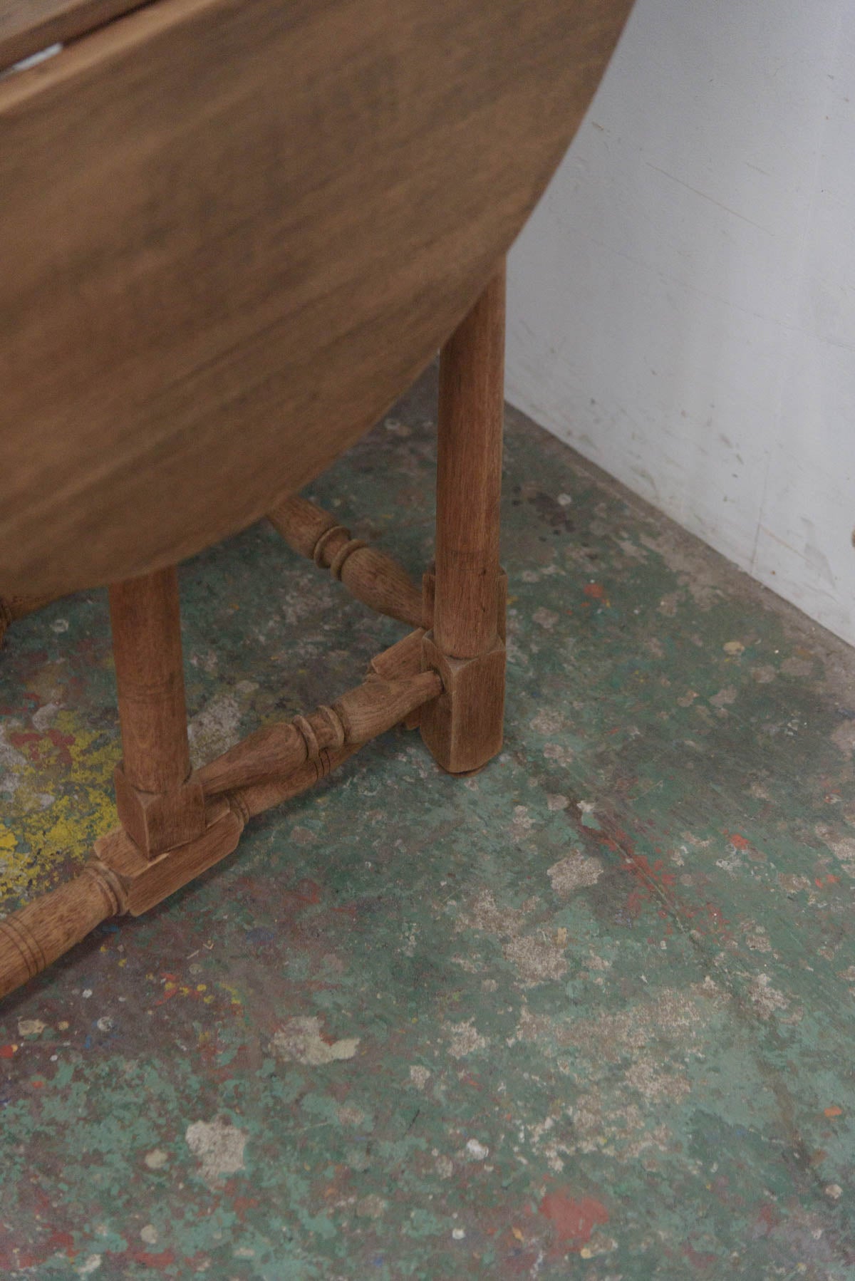 #9575 butterfly table