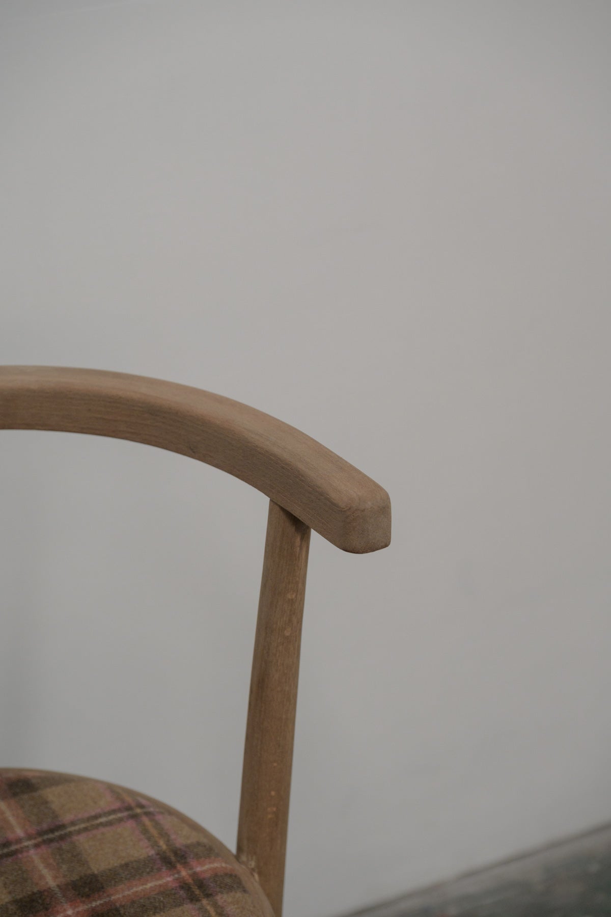 #0489 armchair