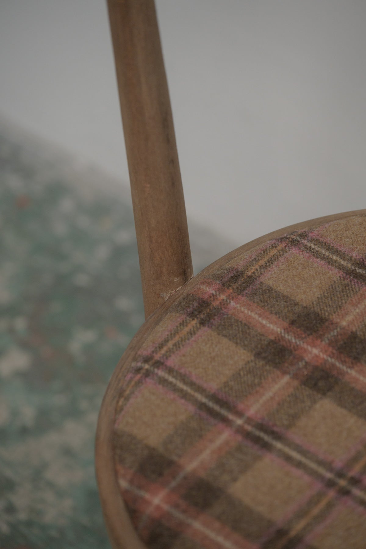 #0489 armchair