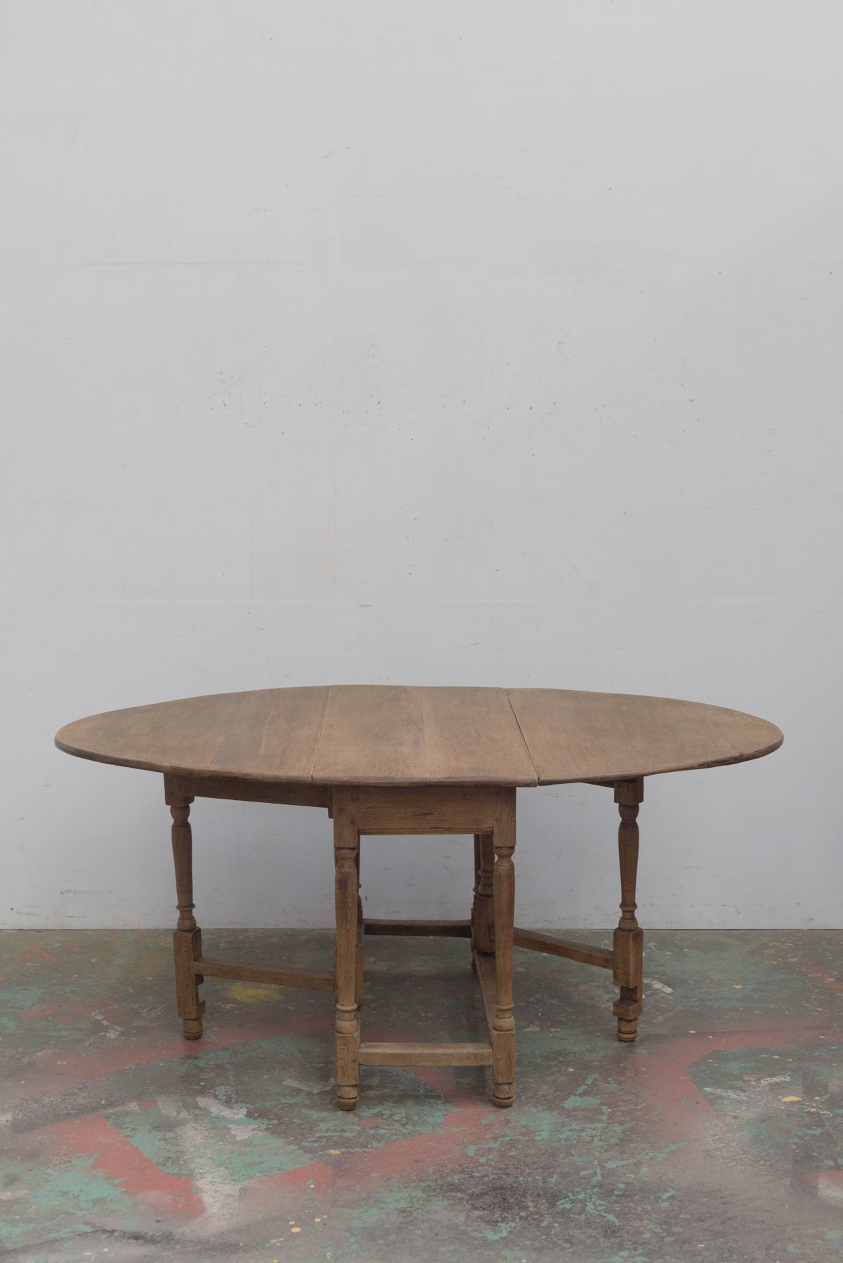 #9242 butterfly table