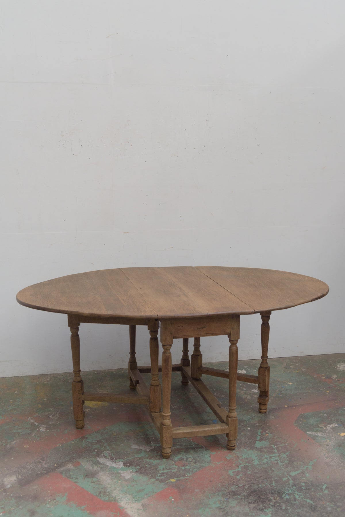 #9242 butterfly table