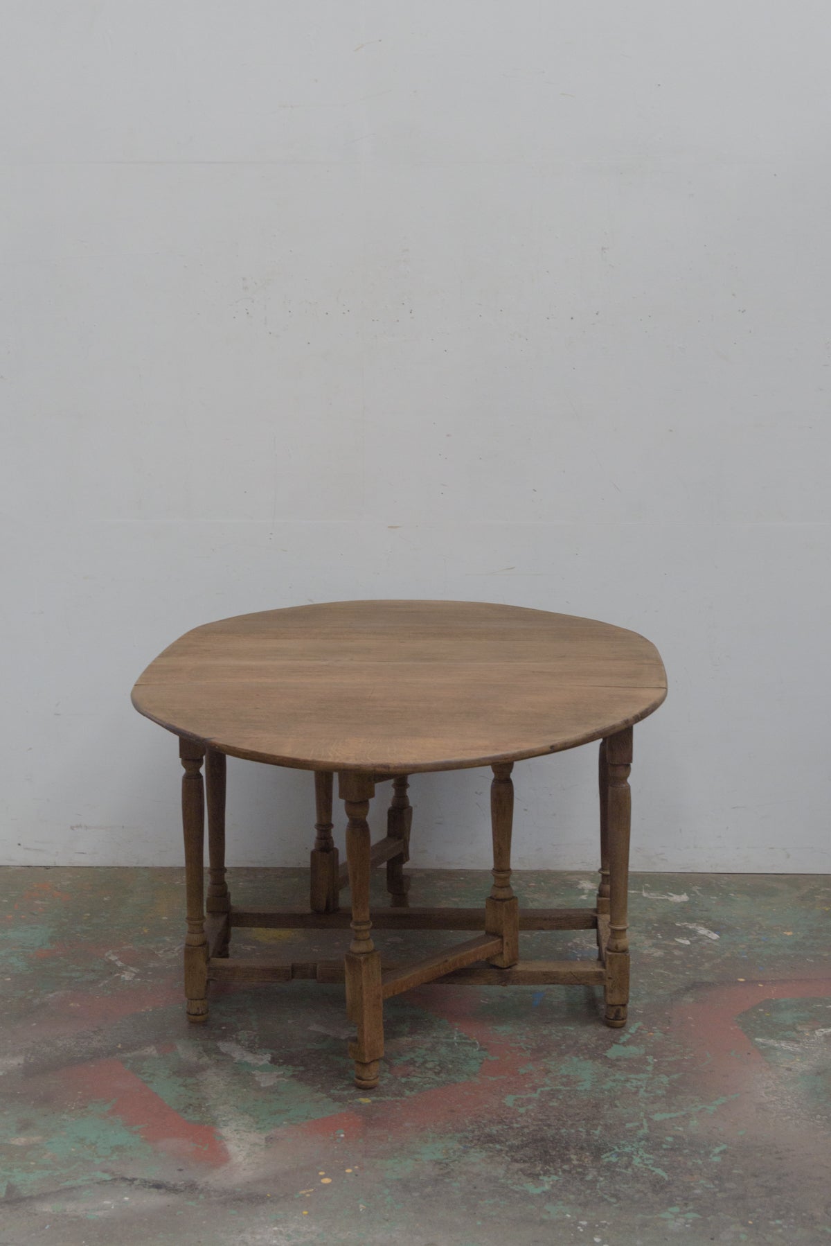 #9242 butterfly table