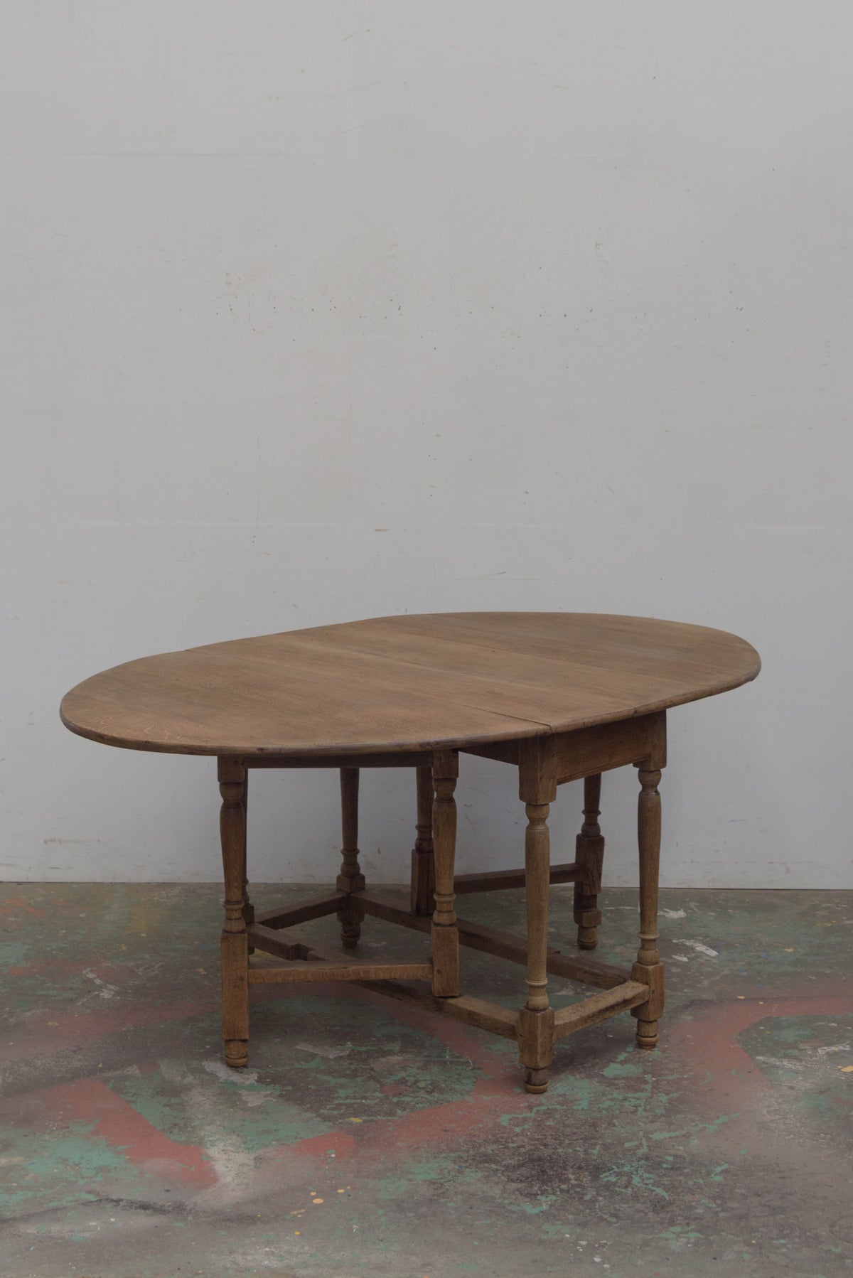 #9242 butterfly table