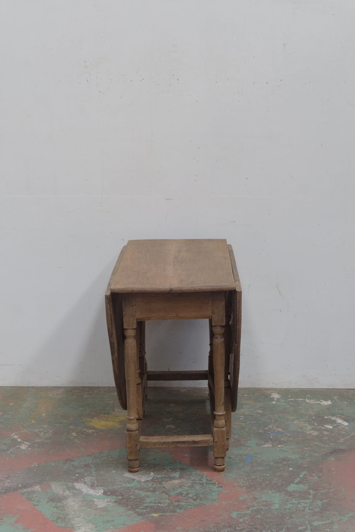 #9242 butterfly table