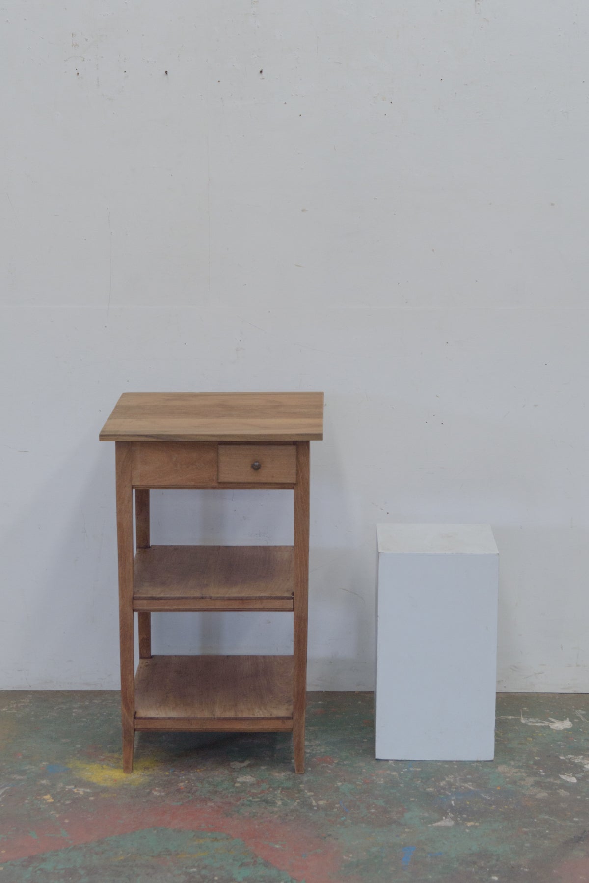 #8874 side table