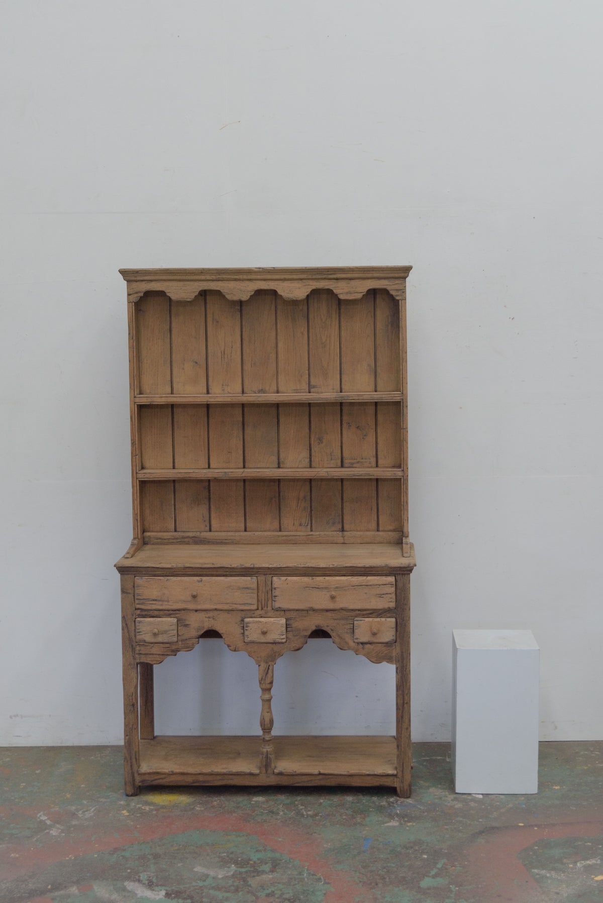 #8877 cabinet