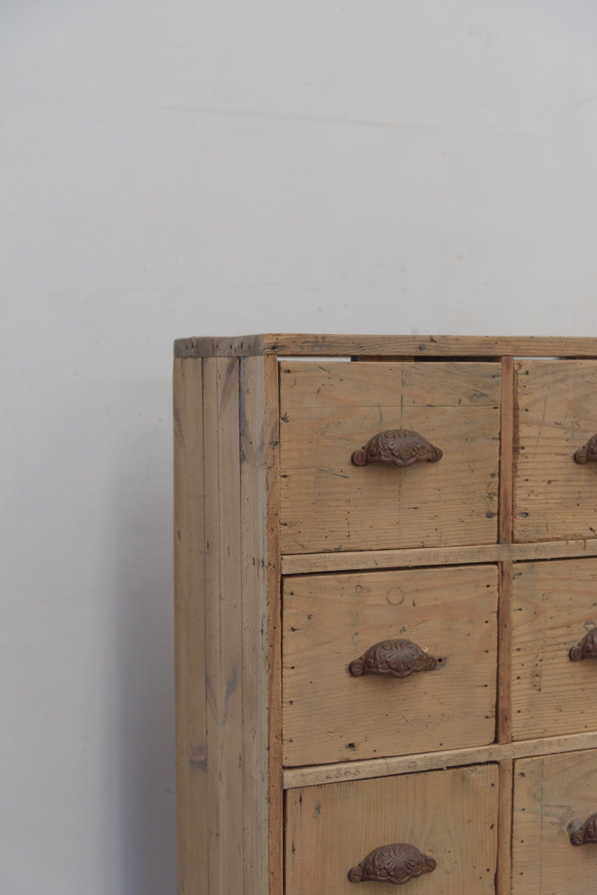 #8880 cabinet