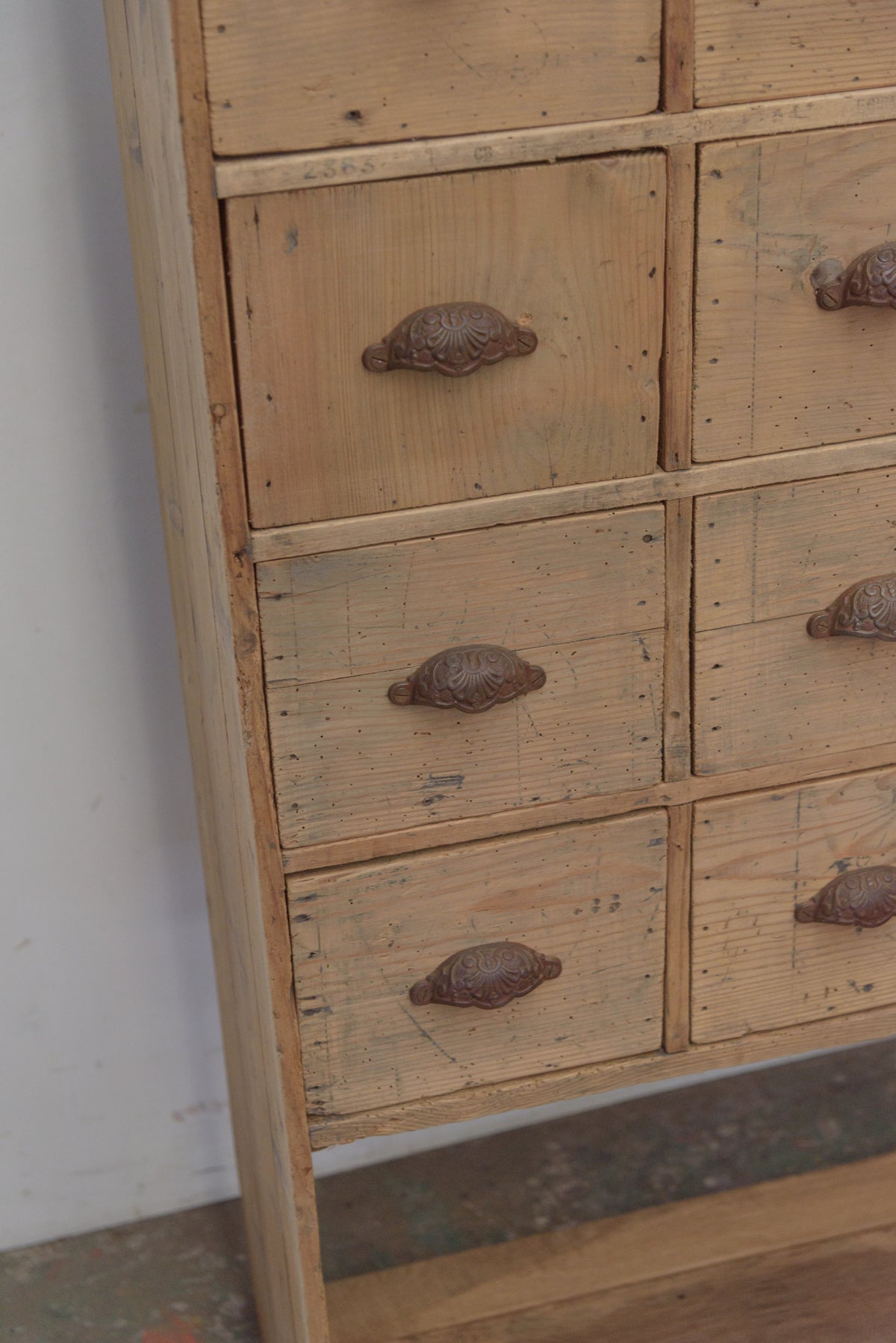 #8880 cabinet