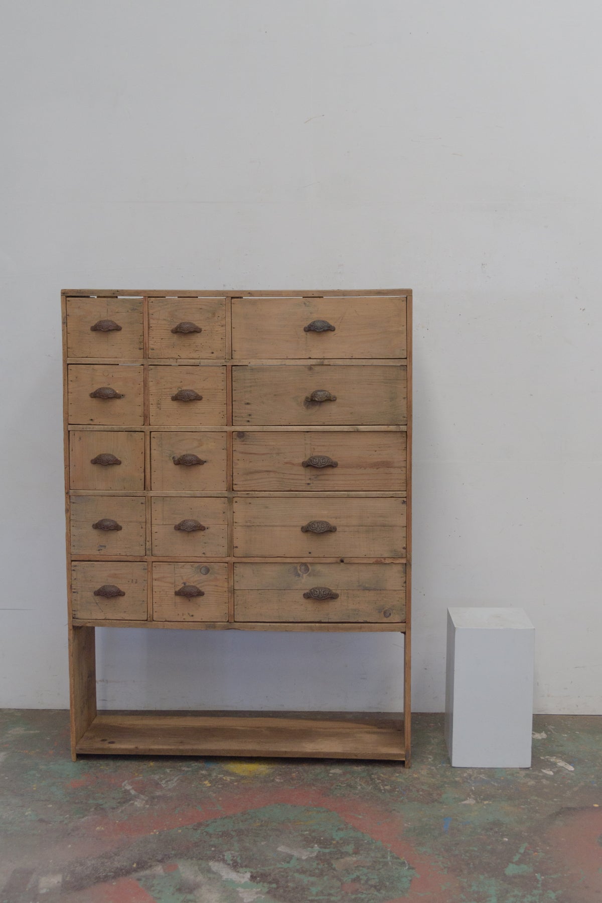 #8880 cabinet