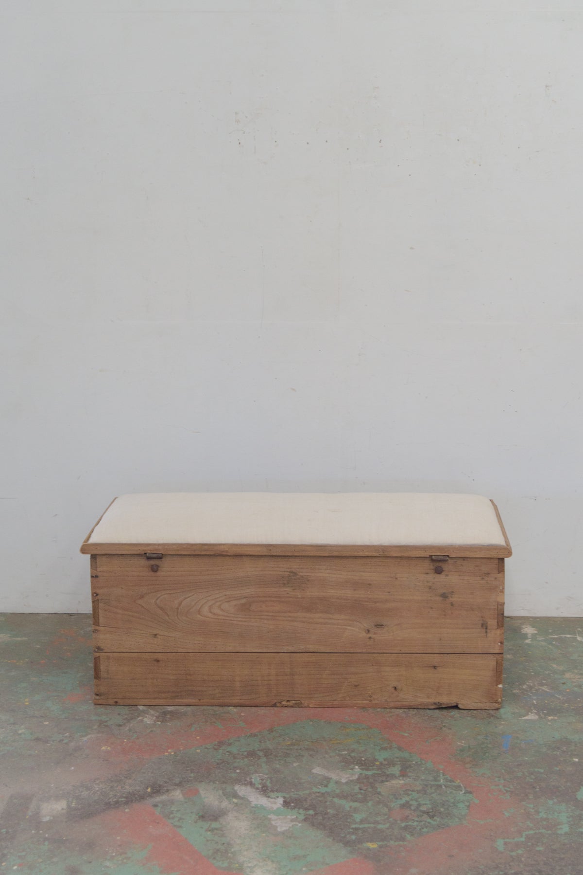 #8891 box bench