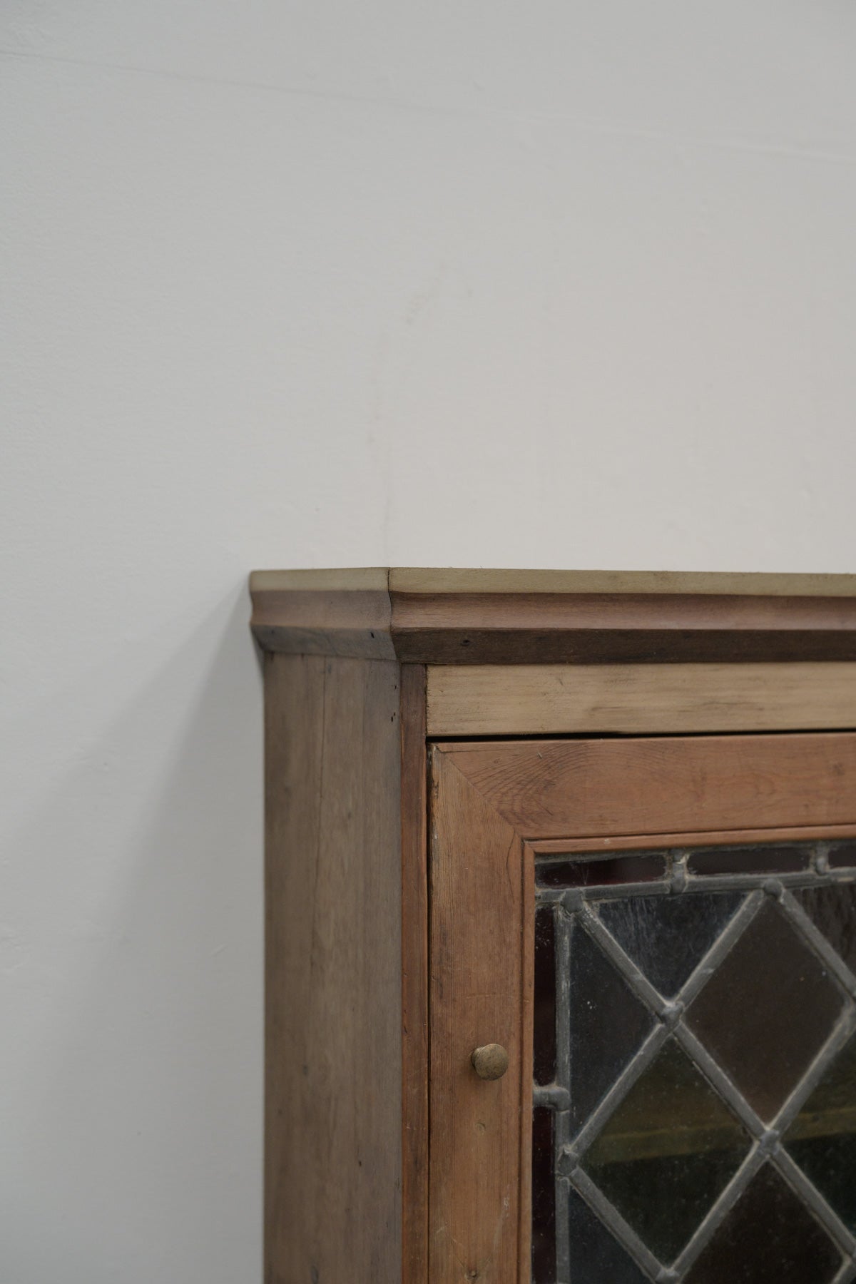 #0517 cabinet