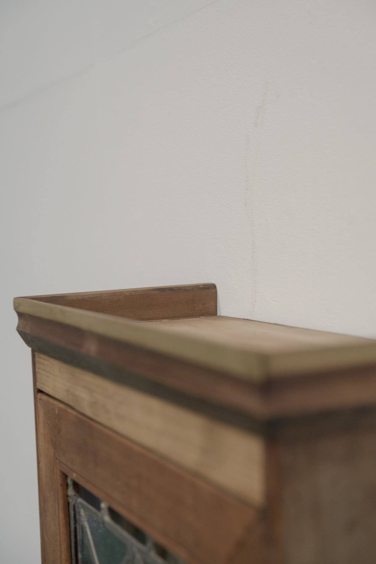 #0517 cabinet