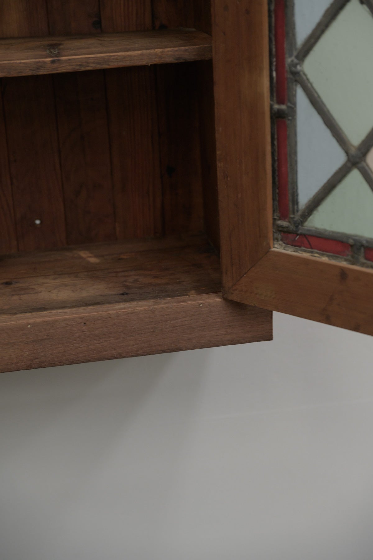 #0517 cabinet