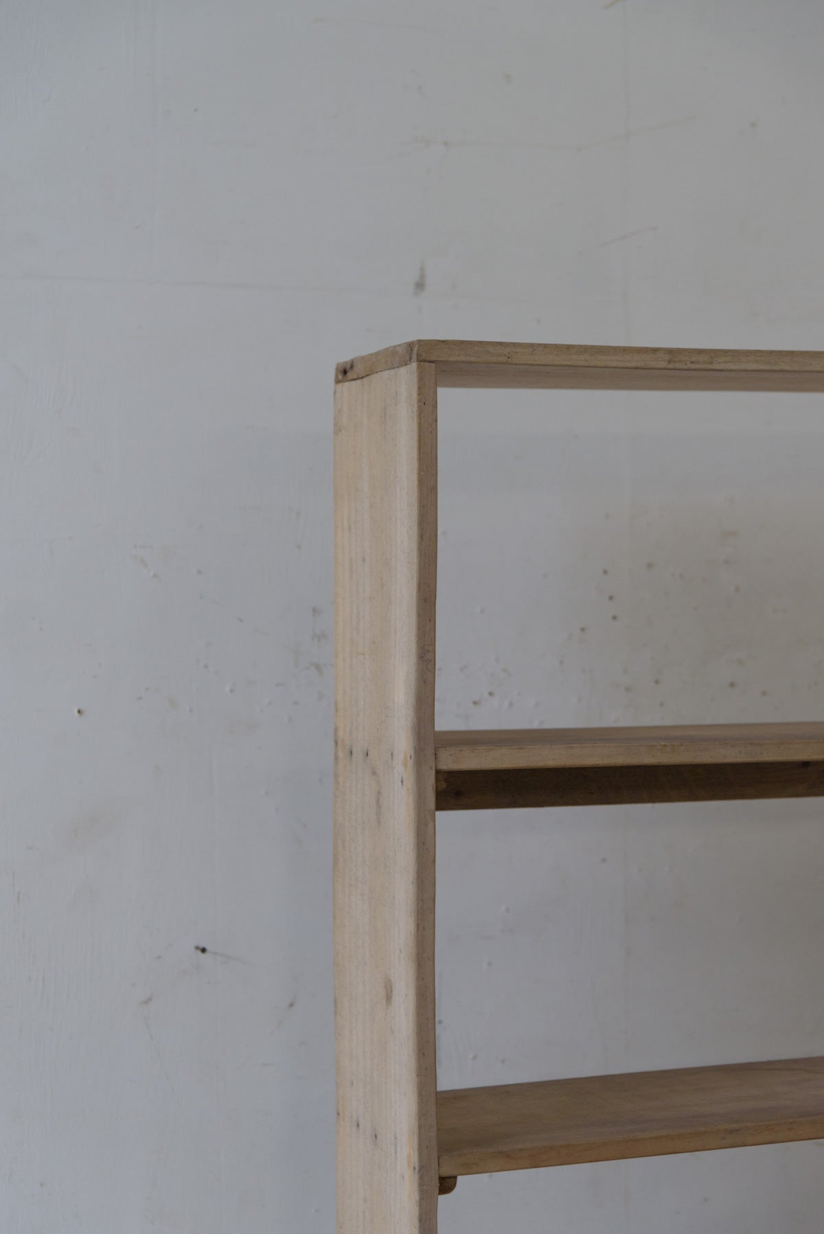 #9968 shelf