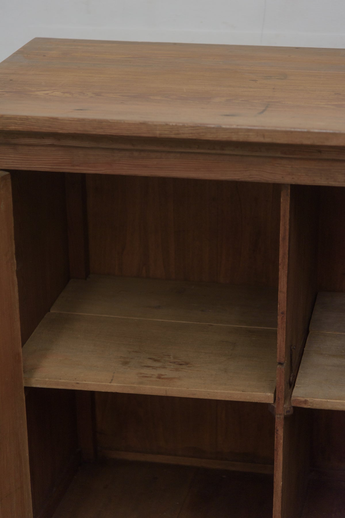#9271 cabinet
