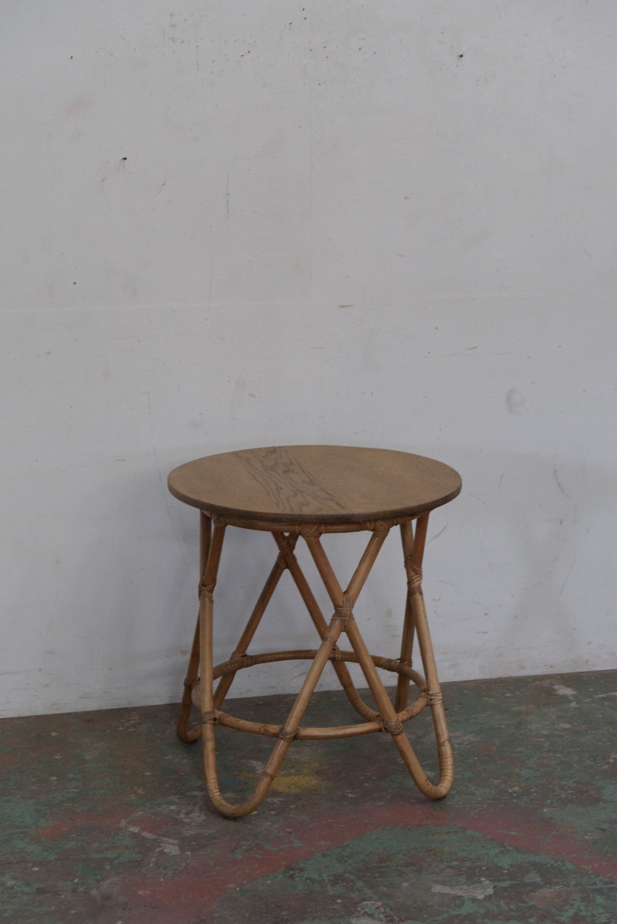 #9983 coffee table