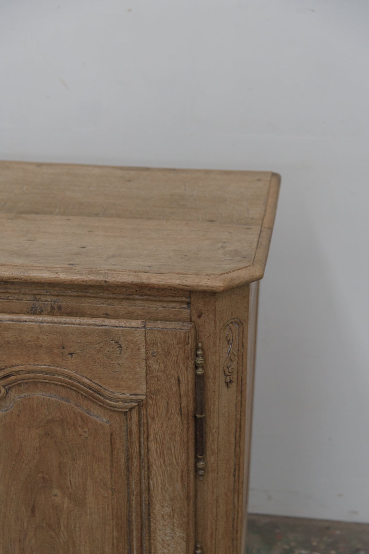 #9282 cabinet
