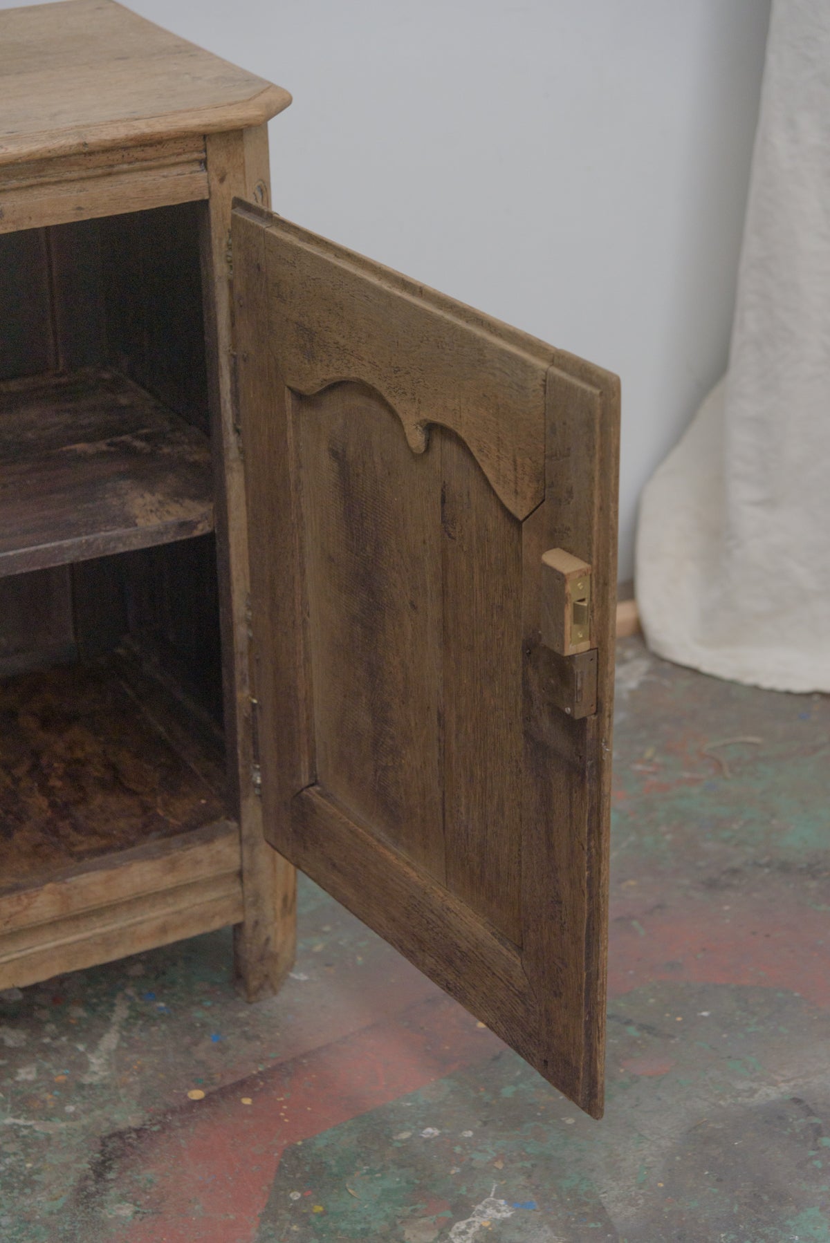 #9282 cabinet