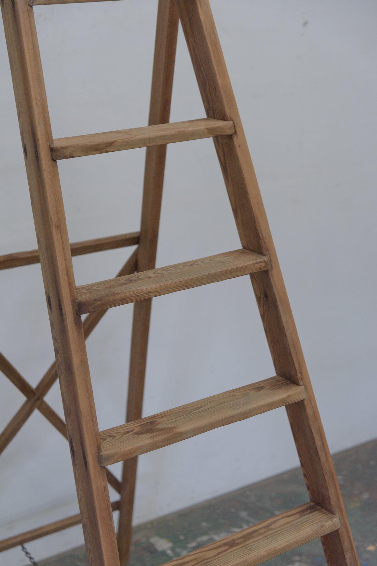 #8491 step ladder