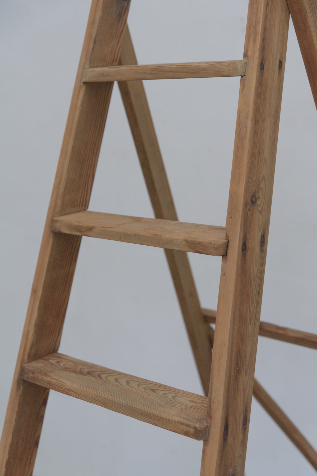 #8491 step ladder