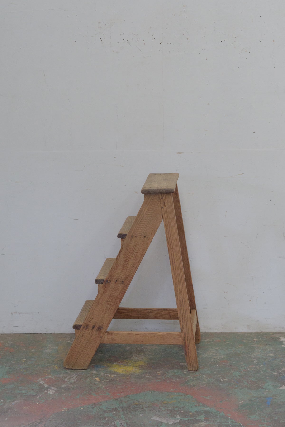 #9308 step ladder