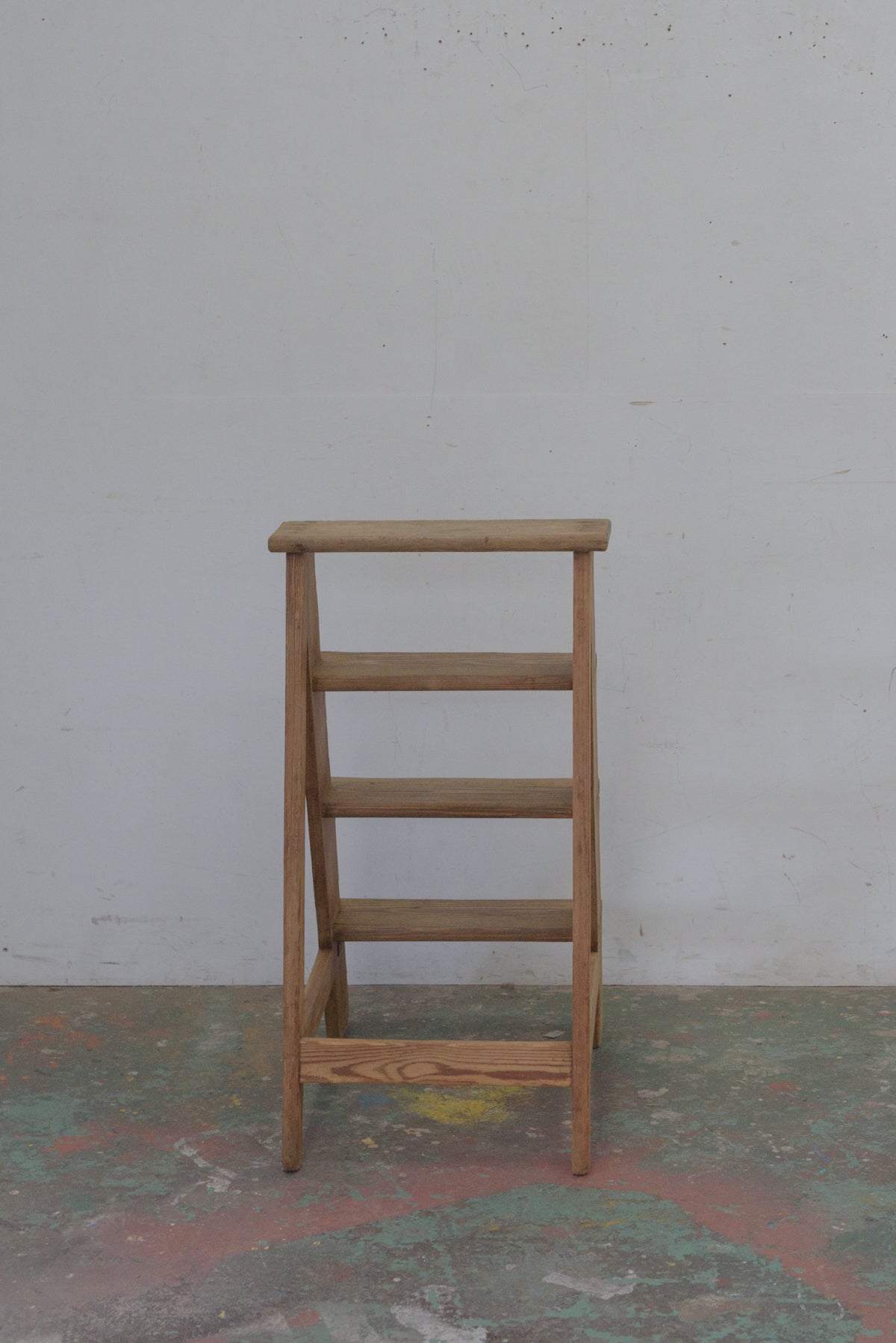 #9308 step ladder