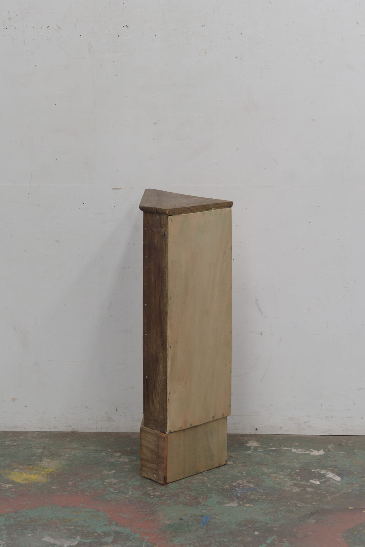 #9625 corner cabinet