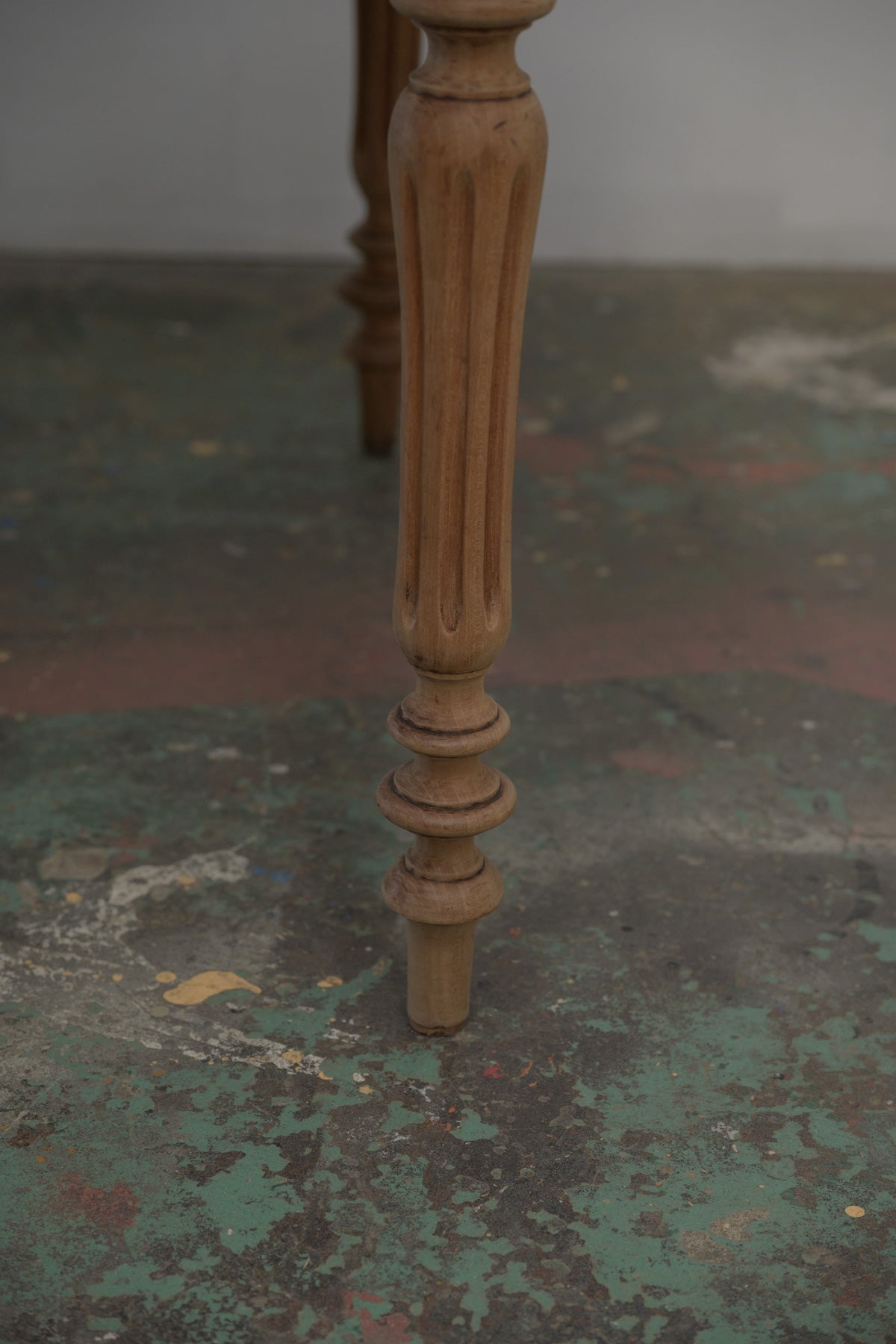 #0564 butterfly table