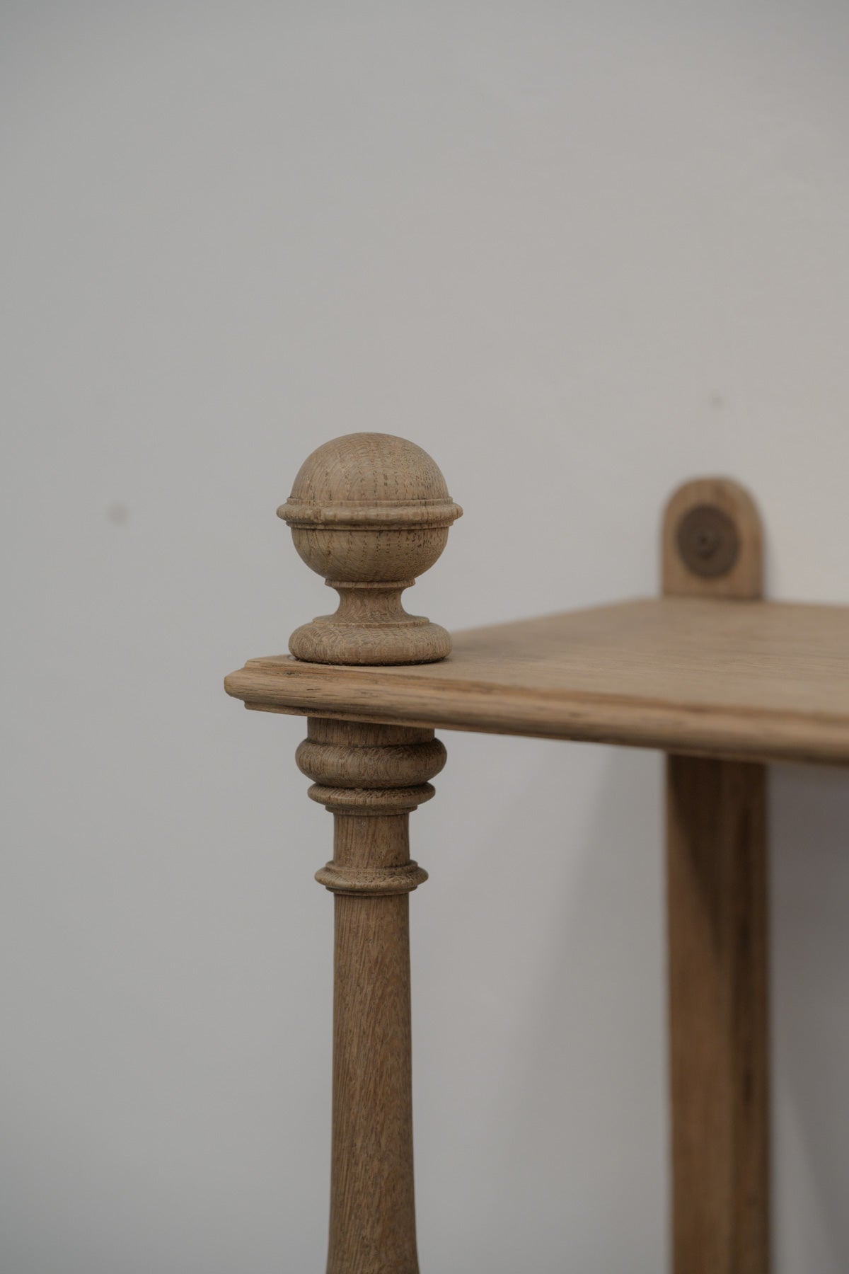 #0565 shelf